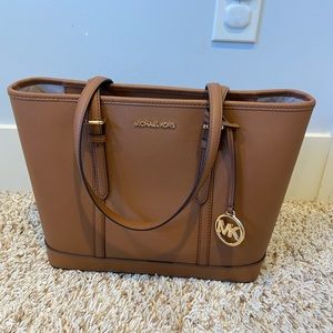 Michael Kors Jet set tote